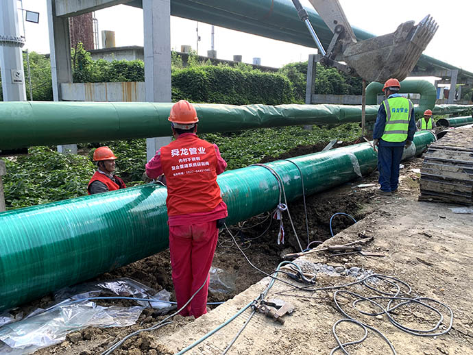 過路過橋頂管地埋項目玻璃鋼內(nèi)襯不銹鋼復(fù)合管